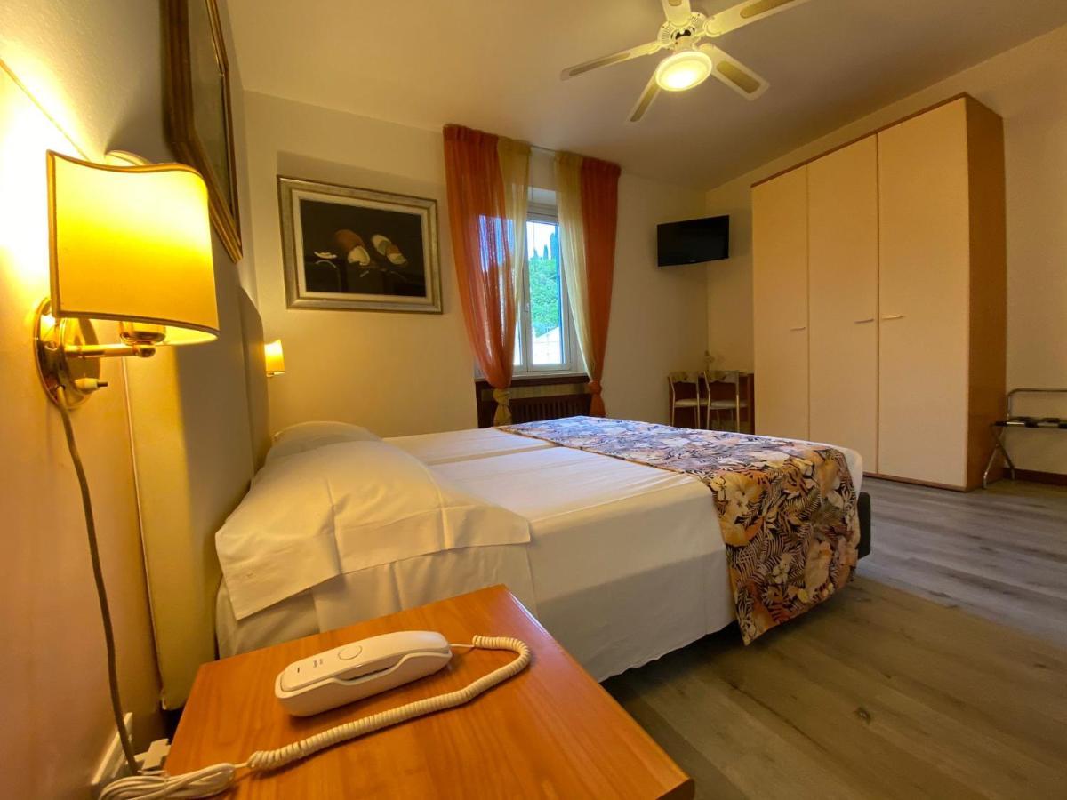 Hotel San Marco Гарда Екстериор снимка