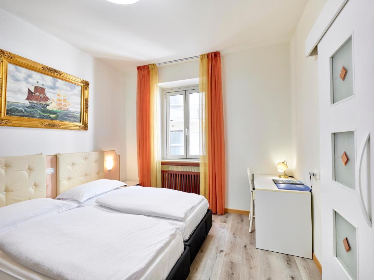 Hotel San Marco Гарда Екстериор снимка