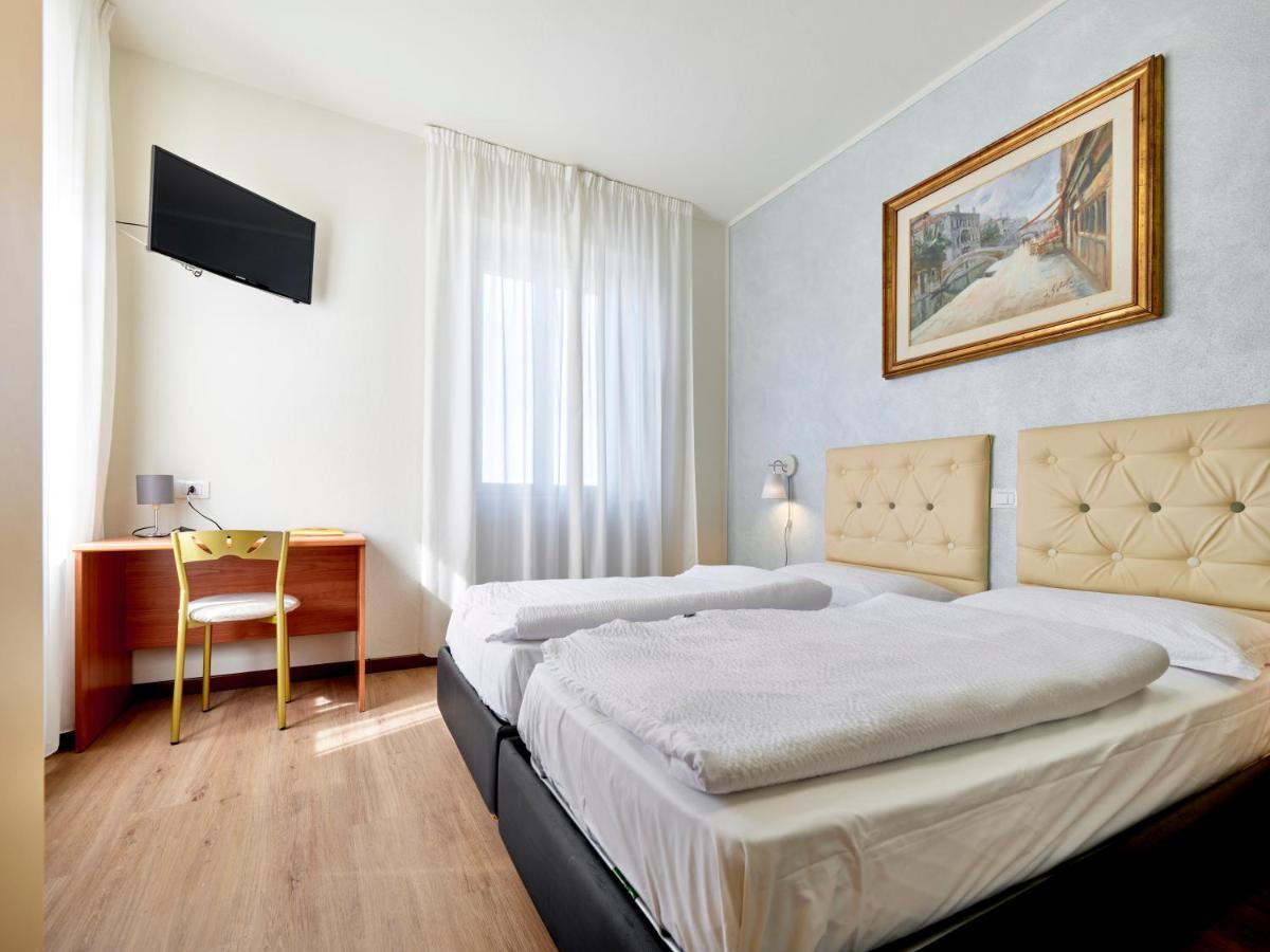 Hotel San Marco Гарда Екстериор снимка