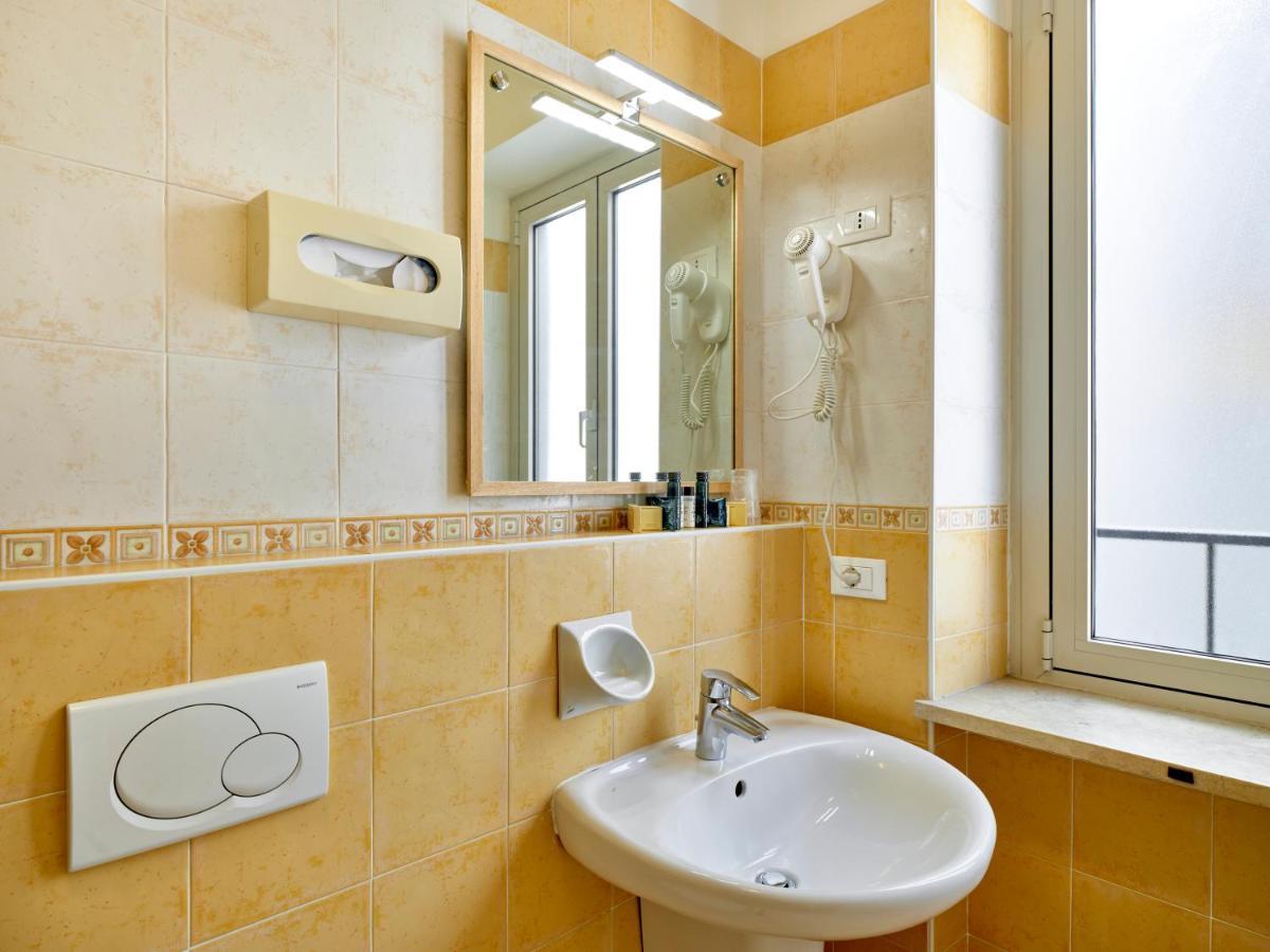 Hotel San Marco Гарда Екстериор снимка