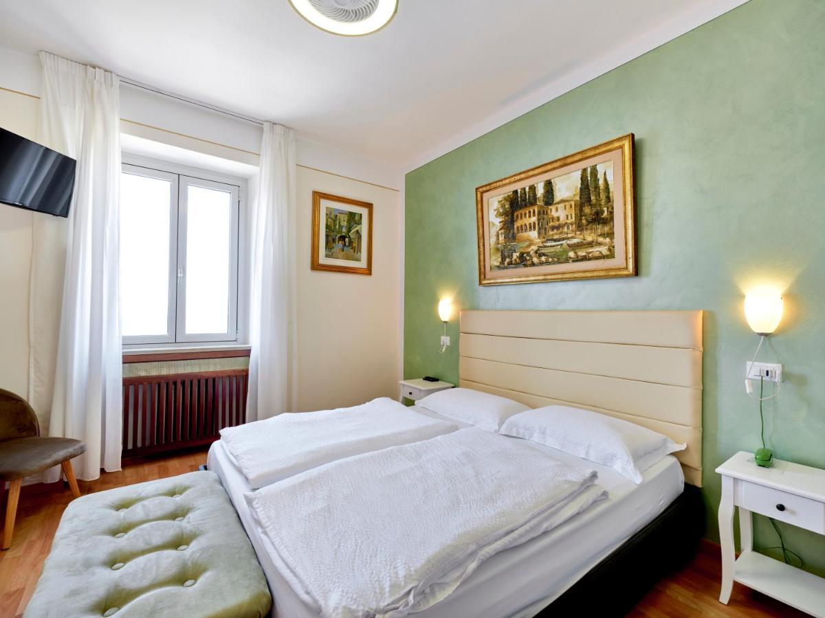 Hotel San Marco Гарда Екстериор снимка