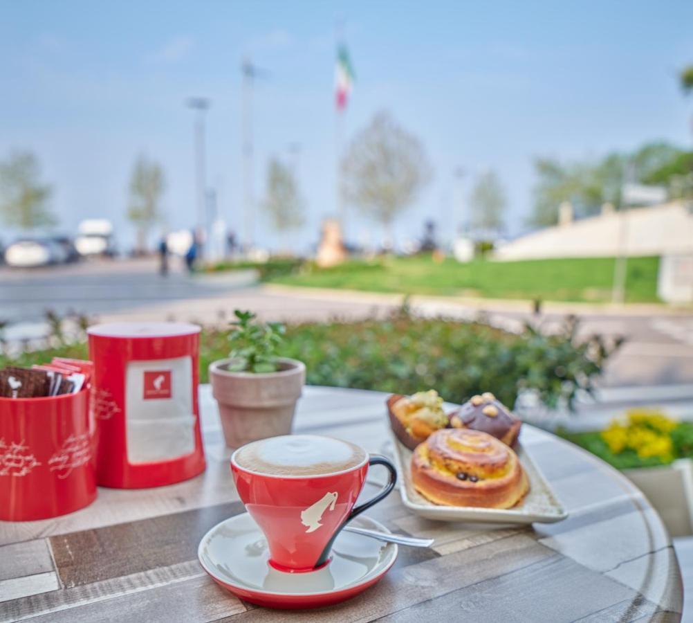 Hotel San Marco Гарда Екстериор снимка